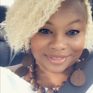 Meet your Posher, Tabitha